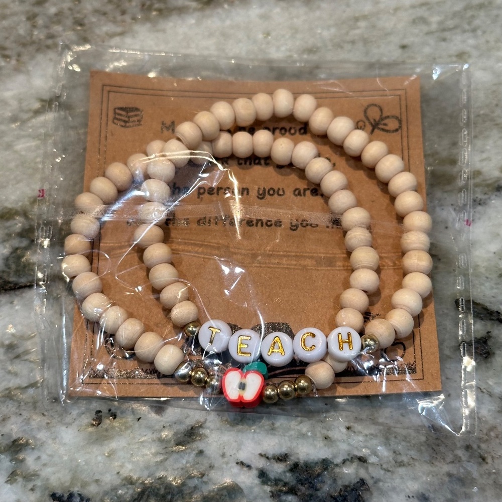 2 pc Wooden Beaded TEACHER BRACELETS Appreciation Apple Friendship Bracelets NEW